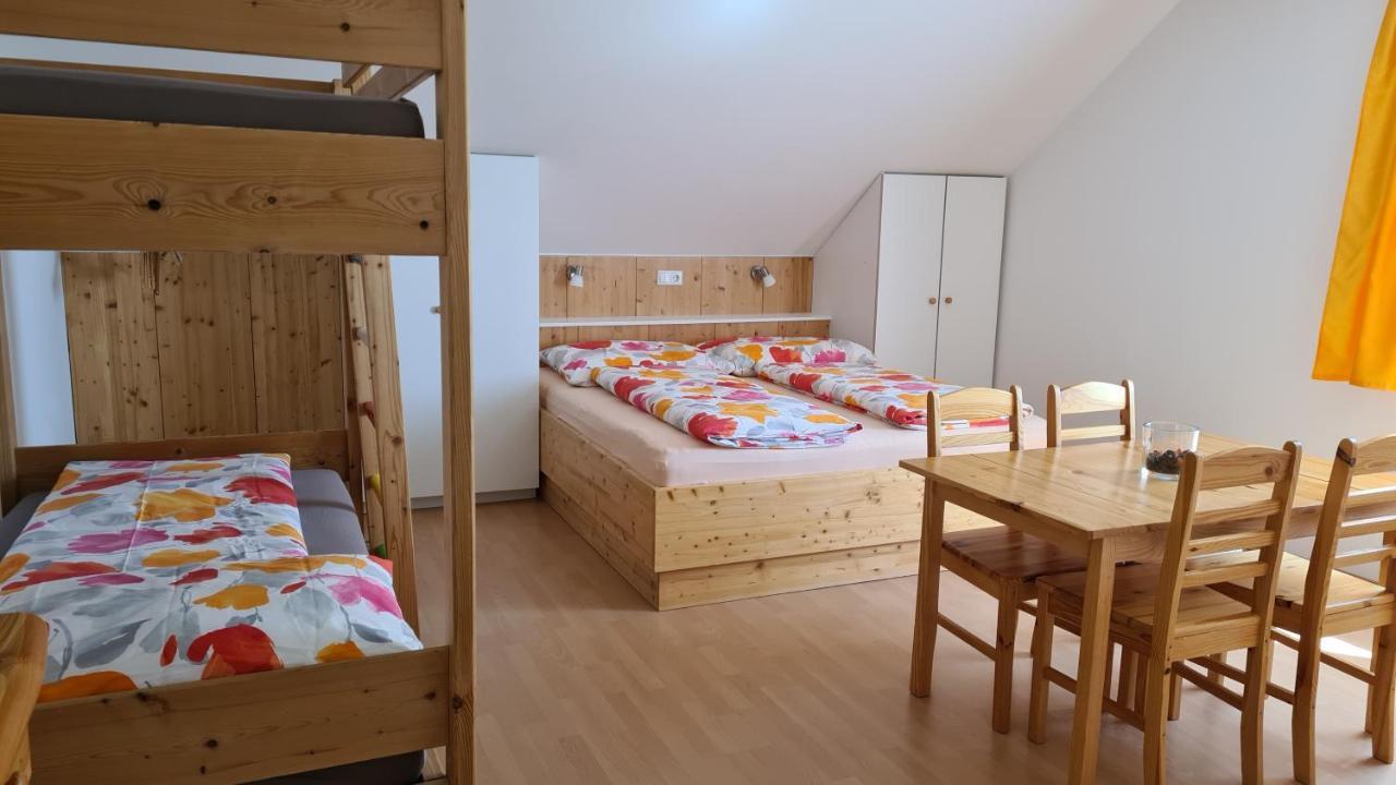 Fruehstueckspension Taeuber Krems an der Donau Zewnętrze zdjęcie